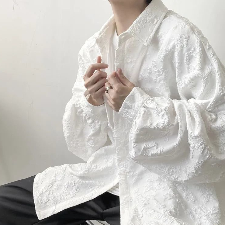 Kemeja Pria Lengan Panjang Kaos Desain Timbul Gaya Korea/Kemeja Hitam Pria Lengan Panjang