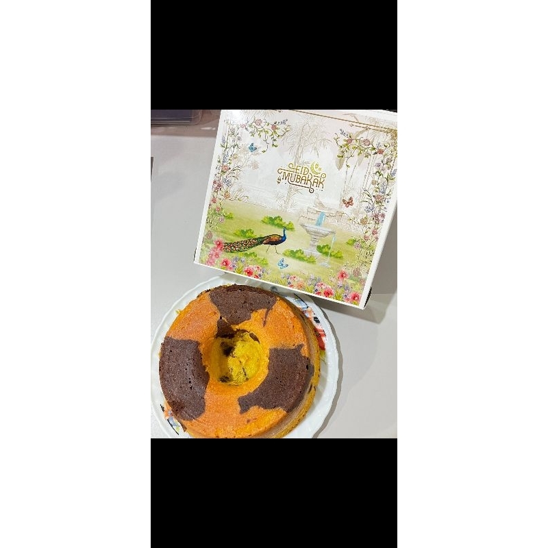 

HAMPERS IDUL FITRI - CAKE BOLU MARMER