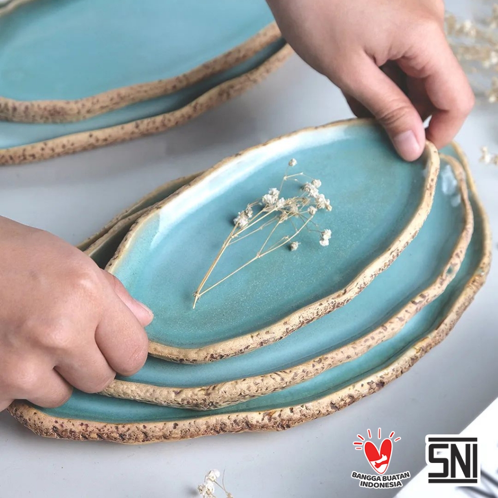 Naruna Piring Keramik Coral Oval