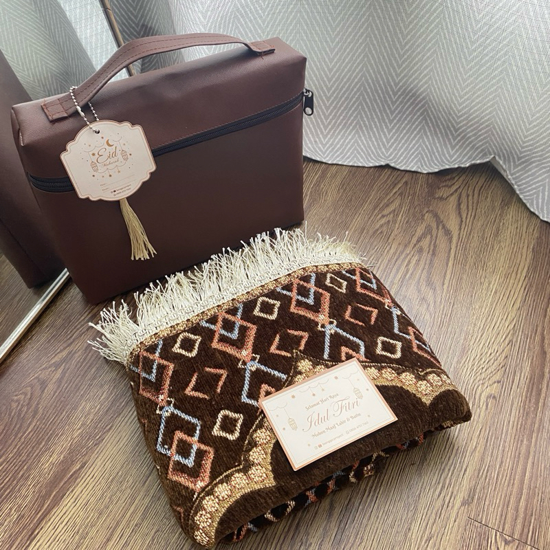 

BISA GOSEND• Hampers Lebaran Idul Fitri Hardbox & Handbag mukena travel tumbler kue kering hijab jilbab instan lilin aromaterapi notebook bingkisan souvenir lebaran kekinian premium murah meriah