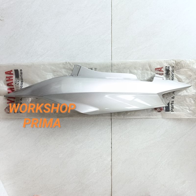 Cover Body Bodi Belakang Samping Kiri Silver Mio Soul Karbu 115 Ori Ygp