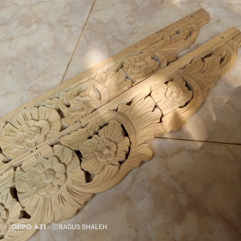 KAYU UKIRAN JATI TEMPEL JEPARA