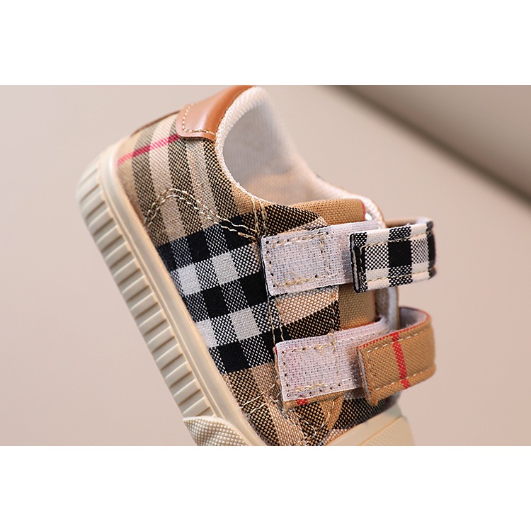 SEPATU SNEAKER ANAK LAKI LAKI PEREMPUAN / SEPATU SEKOLAH / 1-6 TAHUN / KIDS SHOES SNEAKERS SH2 SH3