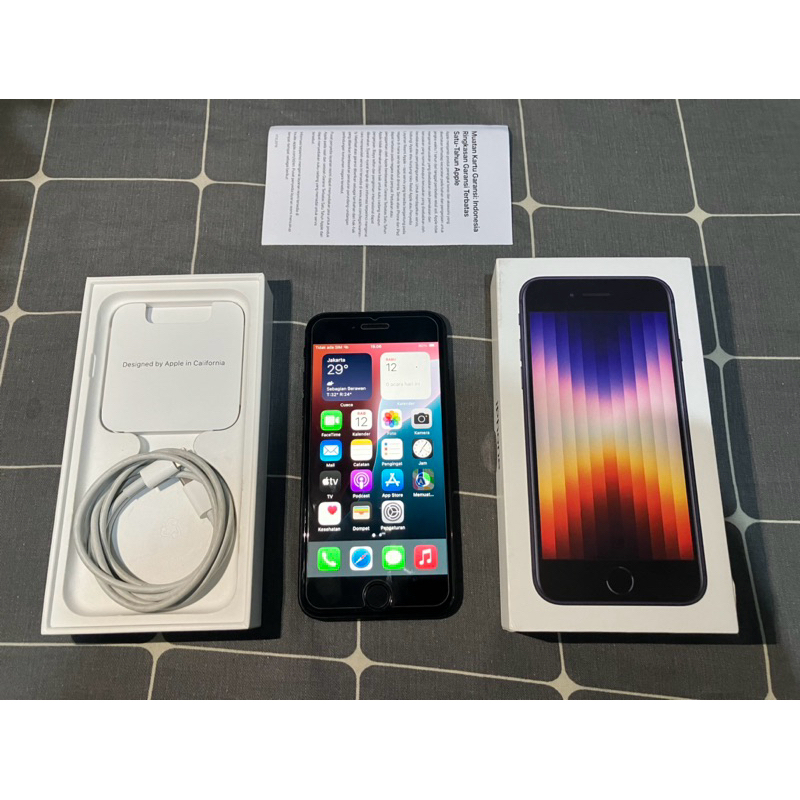 Iphone SE 2022 64gb Hitam Ex Digimap / Iphone SE 3 2022 64gb Hitam Ex Ibox