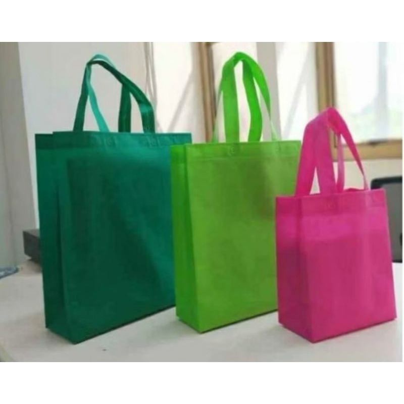 

Goodie bag tas spunbond jumbo dan sedang