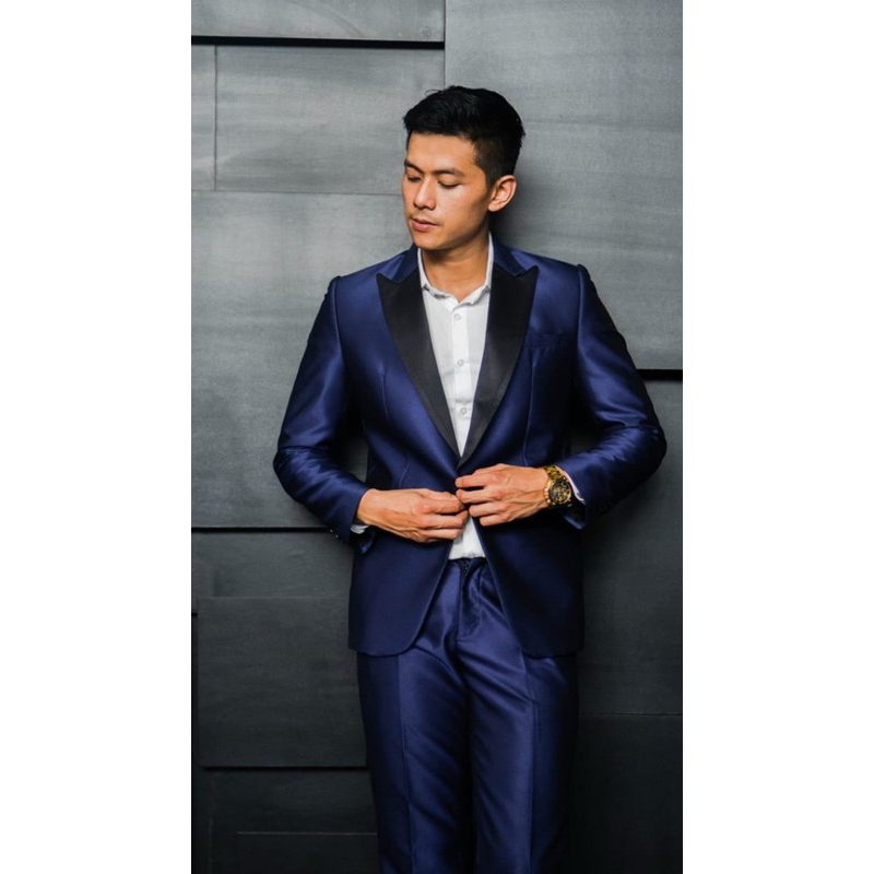 Setelan jas pria biru navy glossy slim fit