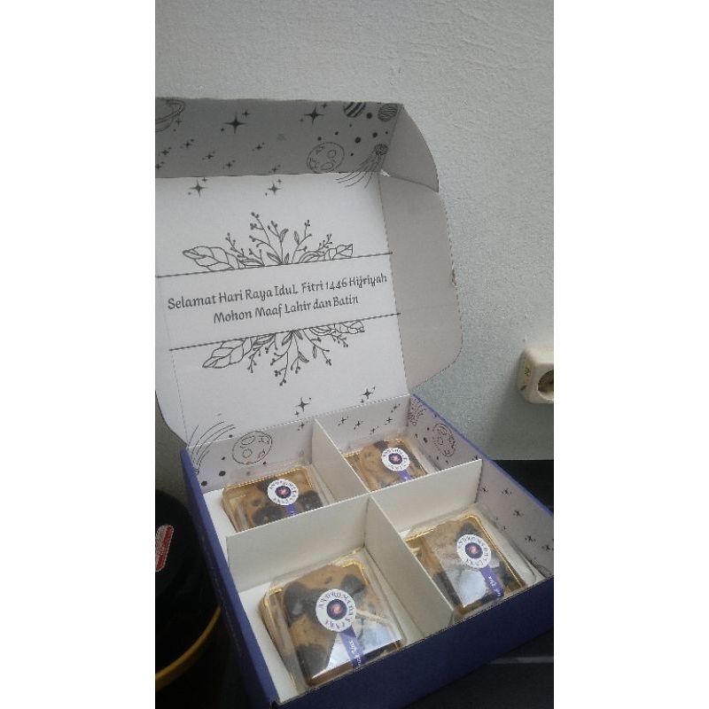 

Softbaked Cookies Hampers