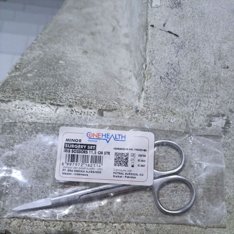 

Gunting tajam - tajam 11,5cm