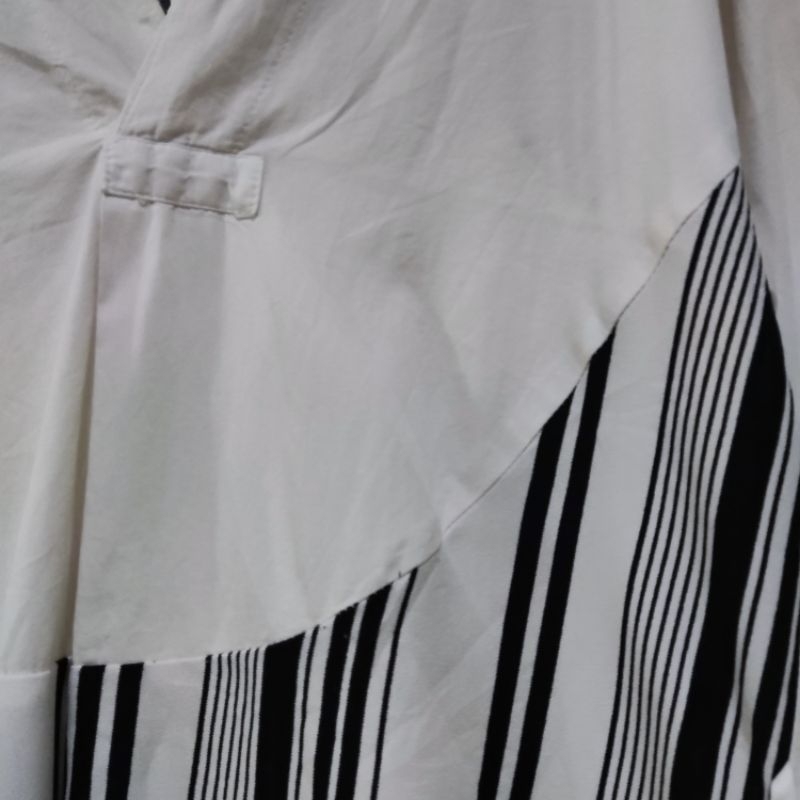 kemeja tunik putih kombinasi salur
