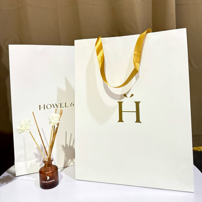 

Paper Bag Howel & Co Putih Paper Bag Pembungkus Kado