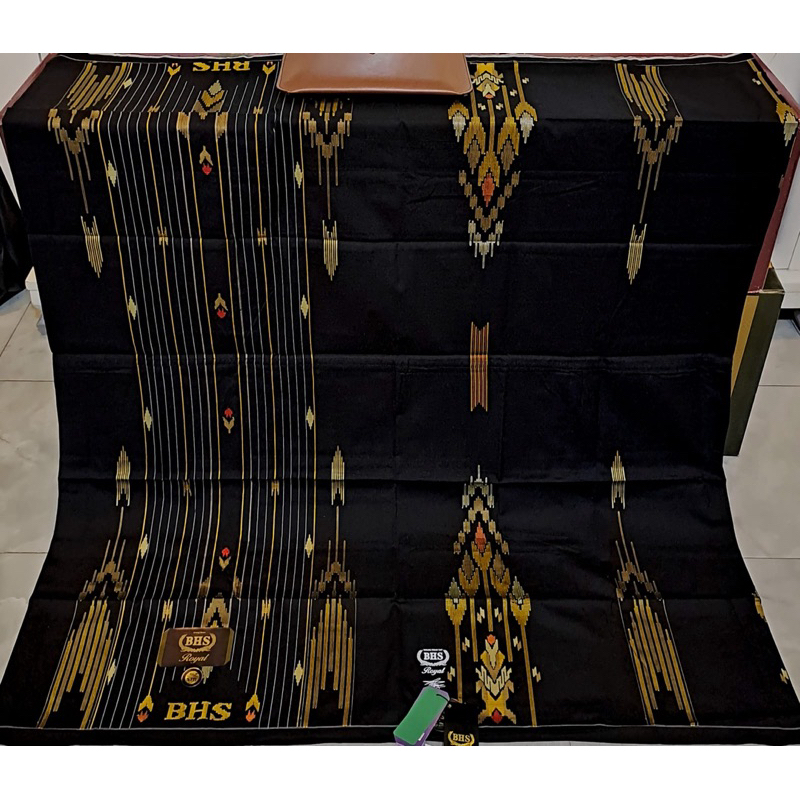 SARUNG BHS ROYAL STB GOLD