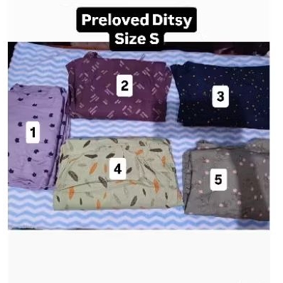 Preloved Ditsy size S
