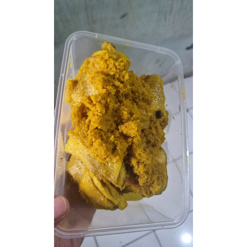 

Ayam Potong Ungkep Bumbu Kuning