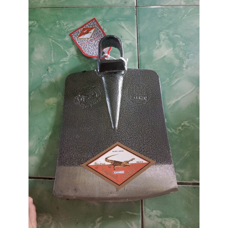 Cangkul Baja Cap Buaya mas-Pacul Carmen