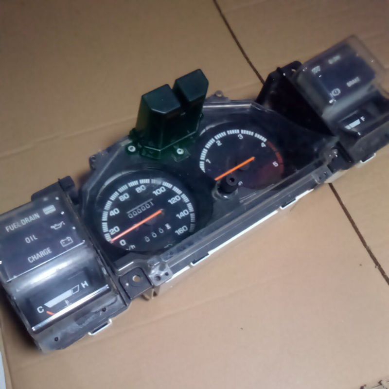 SPEEDOMETER TAFT GT / TAFT ROCKY 12 V SESUAI FOTO