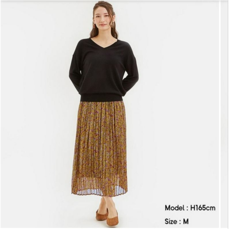 Preloved Rok Plisket Floral by GU Uniqlo