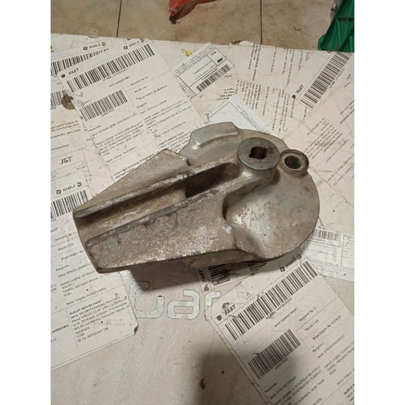 tutup tromol belakang Honda kirana