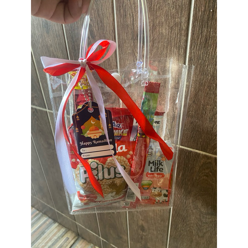 

HAMPERS LEBARAN ISI 5 Snack [Varian merah]