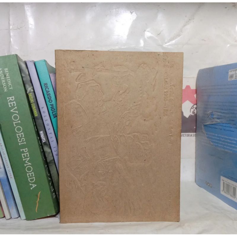 Keith Foulcher Komitmen Sosial Sastra dan Seni: Sejarah Lekra 1950–1965 |  Pujangga Baru: Kesusaster