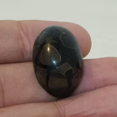 batu natural sisik naga enrekang