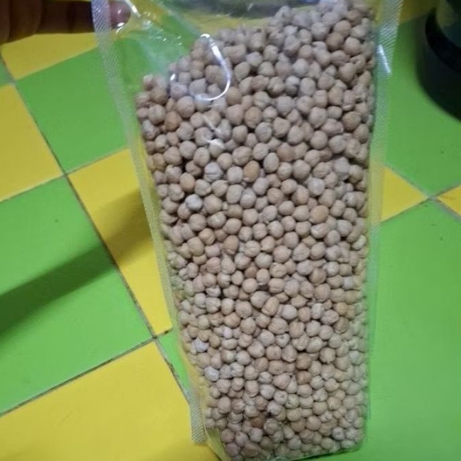 

raw garbanzo. kacang arab mentah kacang garbanzo mentah1 kg