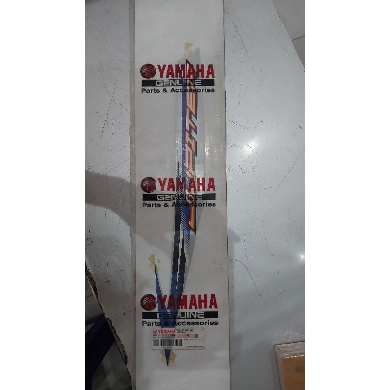 GRAPHIC 1 1S7-F173E-60