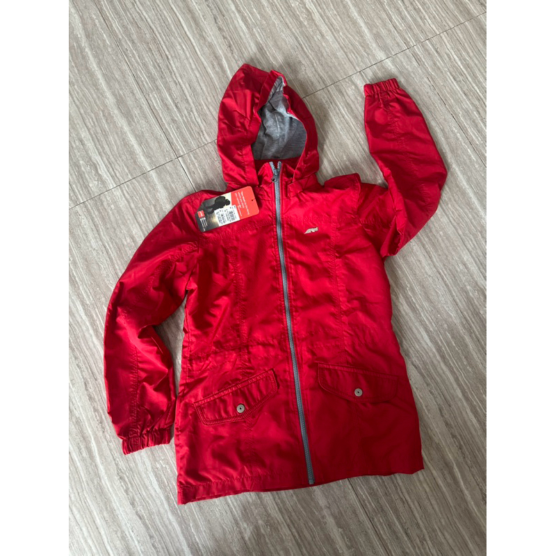 rei woman new old stock