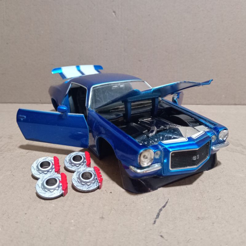 jada 1:24 chevy camaro 1971 (Body only)