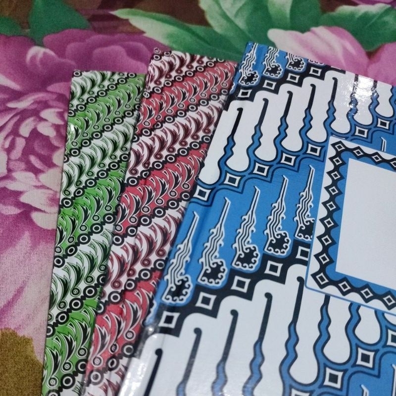 

[Ecer] Buku folio batik besar hardcover isi 100 lembar kwarto