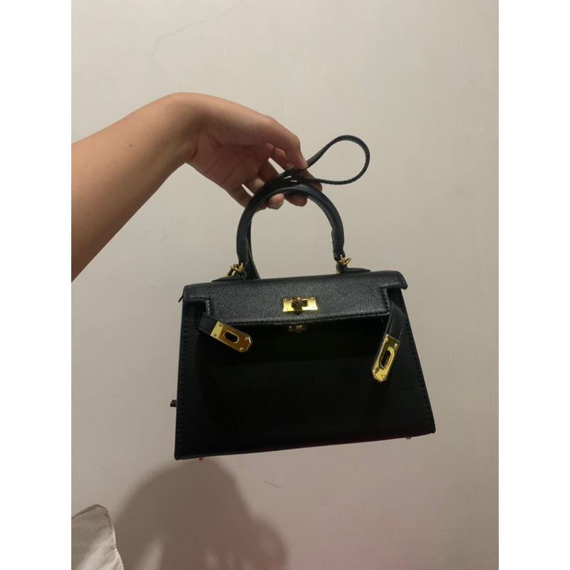 Preloved Gracie Phoebe Bag Hitam Small