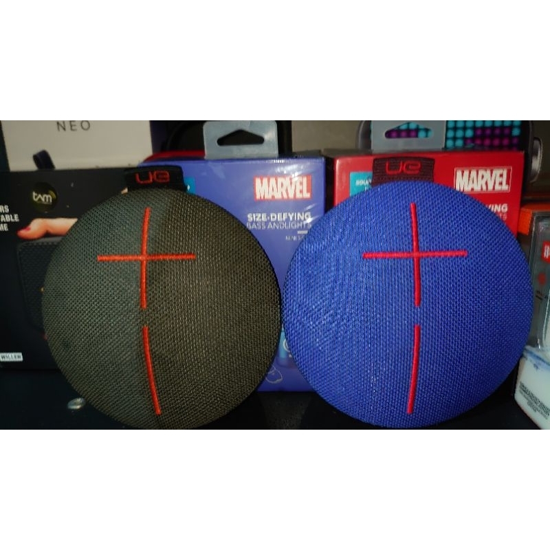 Ultimate Ears Roll 2 Warna Hitam dan Biru Edisi Koleksi