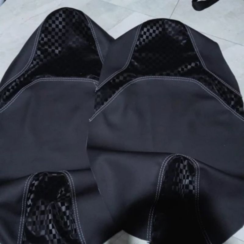 cover jok Vario MBtech Carrera combinasi