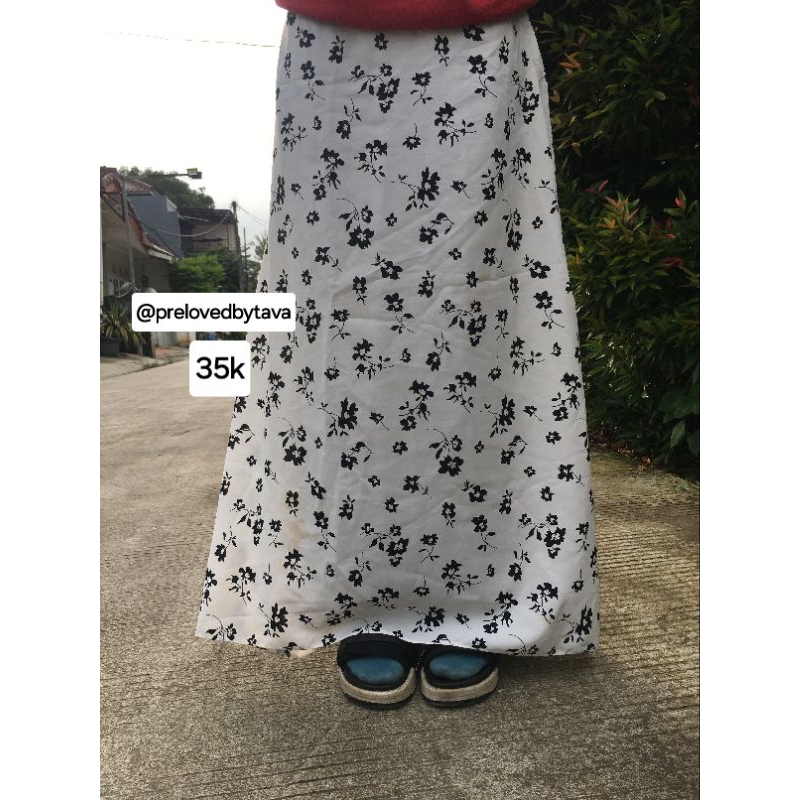 Preloved Rok Aesthetic