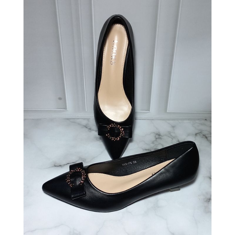 Sepatu Hak Elegant Merek Looks