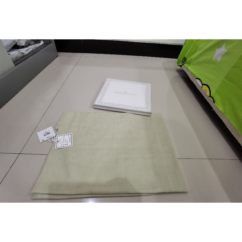 Buttonscarves today scarf honey dew