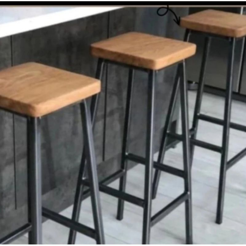 Kursi bar/kursi cafe/kursikonter bahan besi dan kayu tinggi 60cm