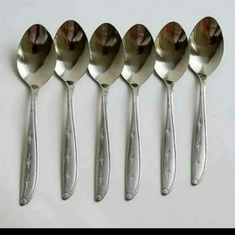12 Pcs Sendok Makan tebal Motif Bintang / sendok hotel / sendok caffe / stainless steel