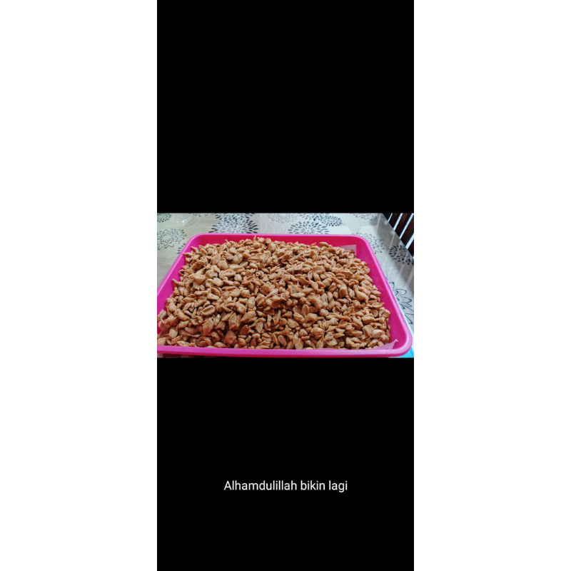

kue bawang mama hartini