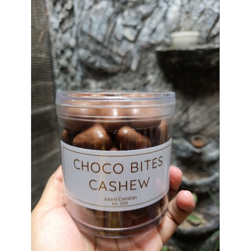 

Coklat Cashew/Mede