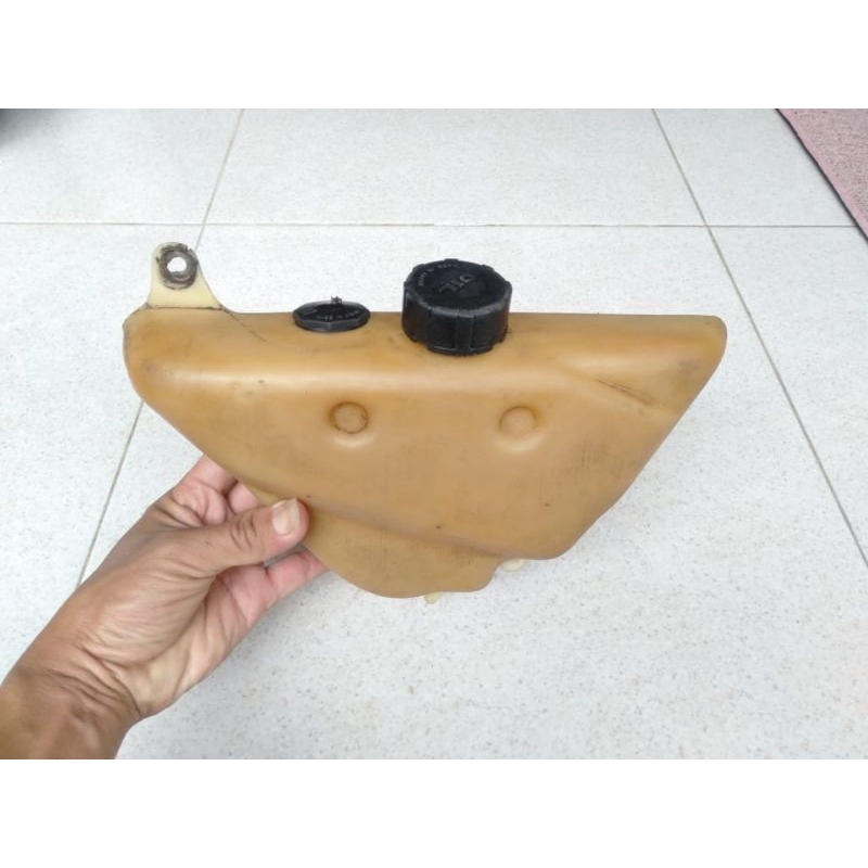 Tabung Wadah Tempat Oli Samping Suzuki A100 XSuper Econos Original