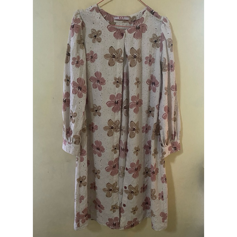 Preloved Kemeja Exit