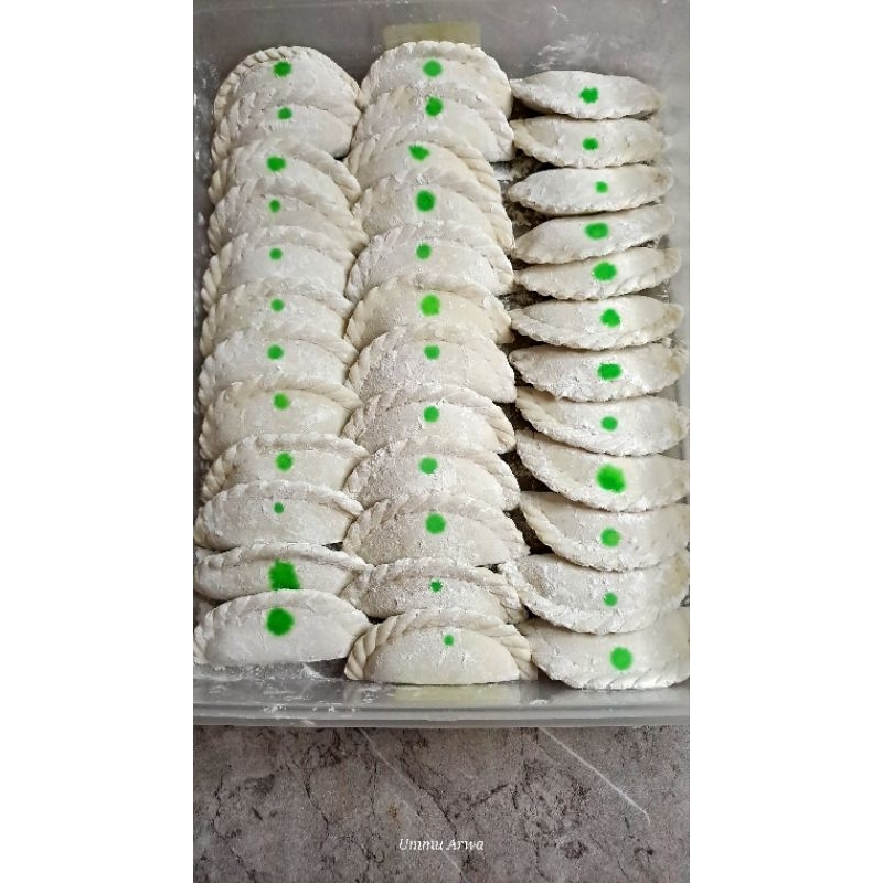 

cireng isi ayam suwir mentah/frozen isi 5 pcs