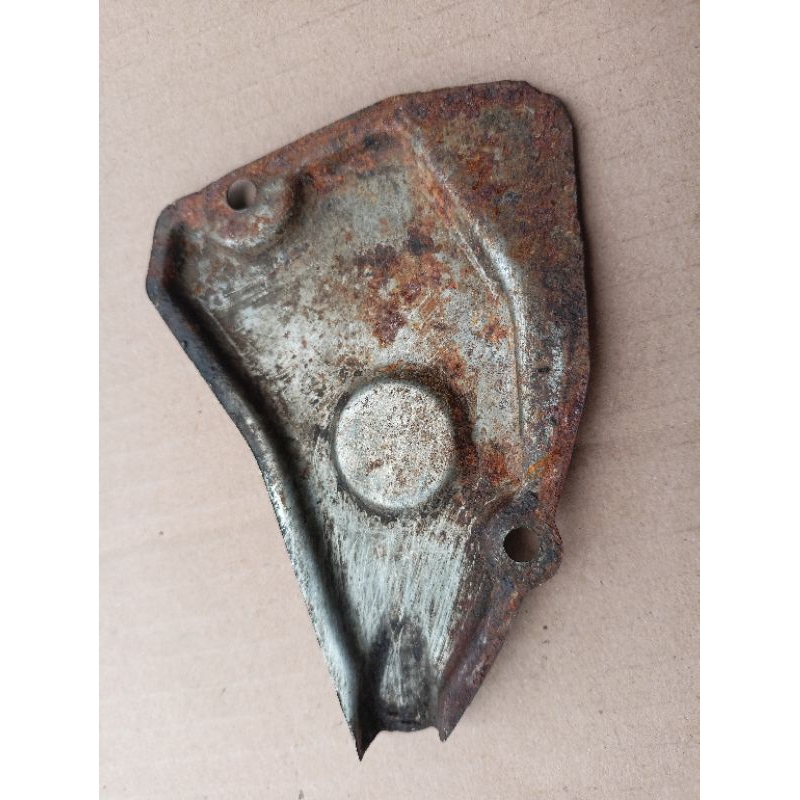 Cover pompa oli A100 cover TUTUP POMPA OLI SUZUKI A100