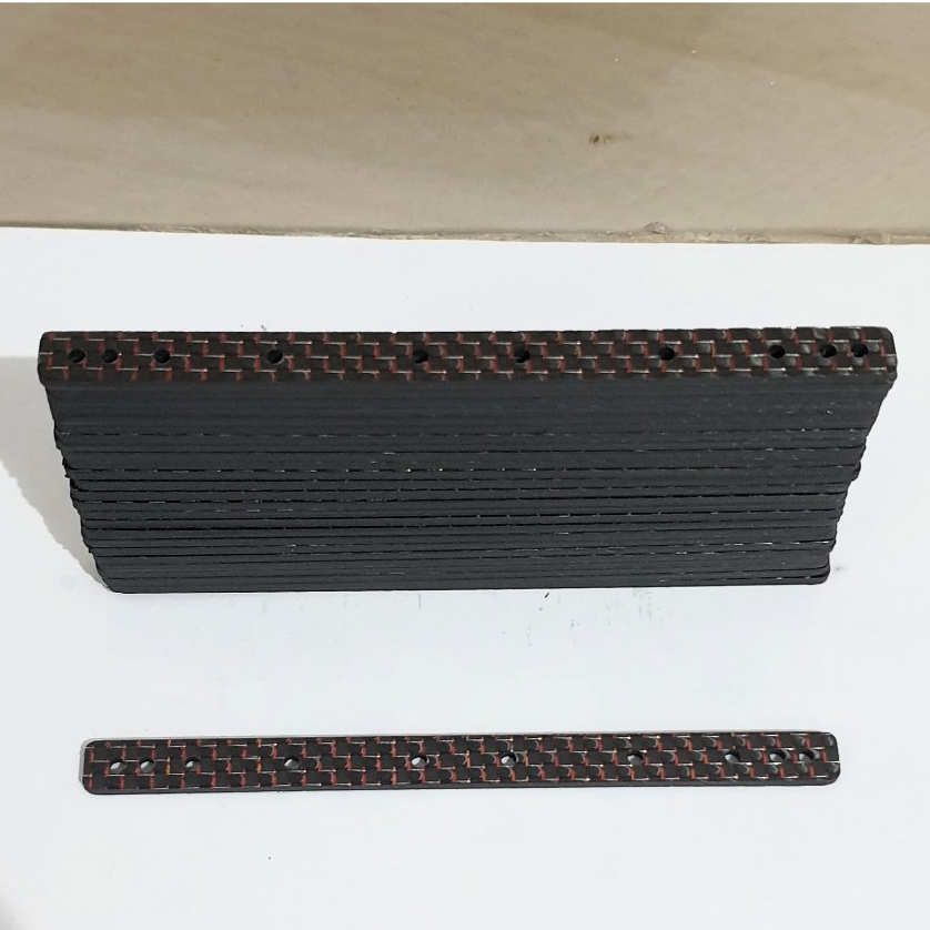 Rep Tamiya 95008 / Tamiya HG Carbon Stick 13/19mm Red Lame 2mm / Stick lame Red SATUAN