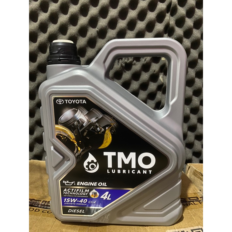 Oli Toyota TMO Diesel 15W-40 (4L) Synthetic Formula Oli mesin mobil diesel 4 liter