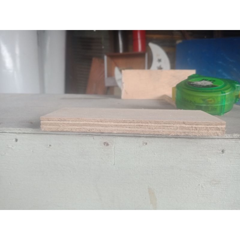 

papan tebal 12 mili , ukuran 12 x 6 cm