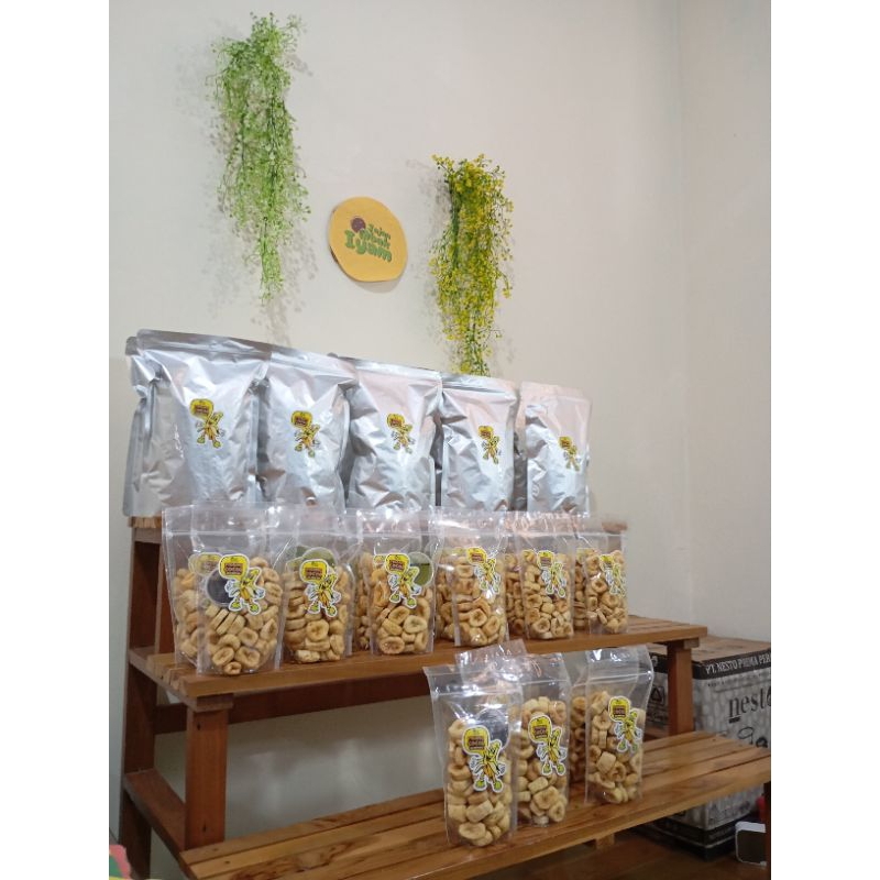 

Cemilan Sehat Pisang Cocol Pisang Gendut 100% Pisang Kepok Tanpa MSG Tanpa Pengawet Tanpa Pemanis Buatan Tanpa Gula Tanpa Tepung