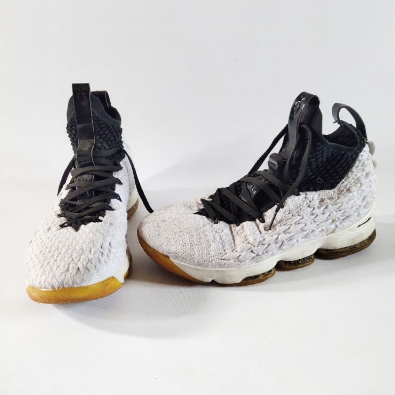 Sepatu basket n1ke Lebron 15 second