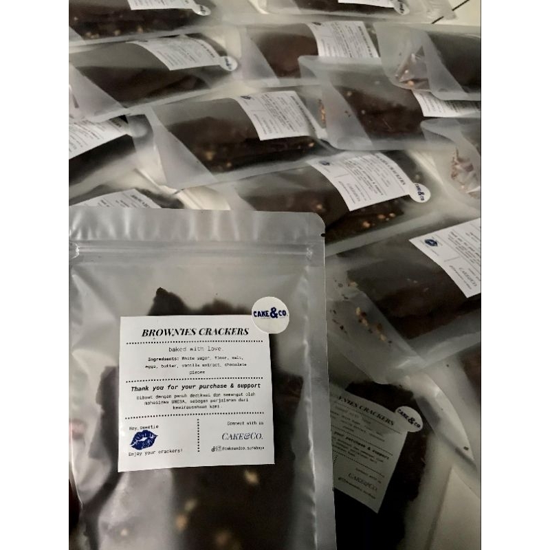 

Cake&Co. Brownies Crackers/Brownies Kering/Keripik Brownies 62g