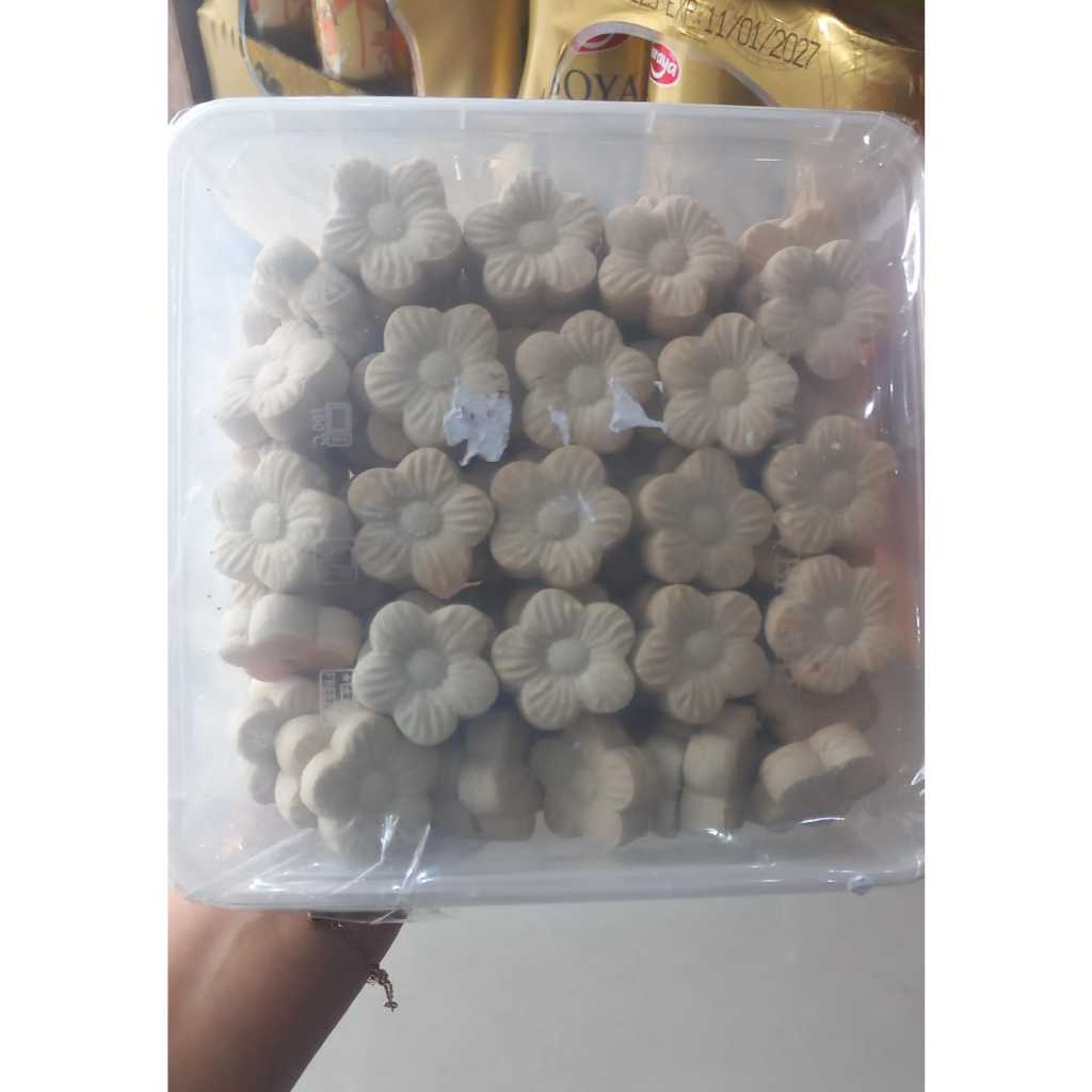 

KUE SAGU PER BOX 5OOGR